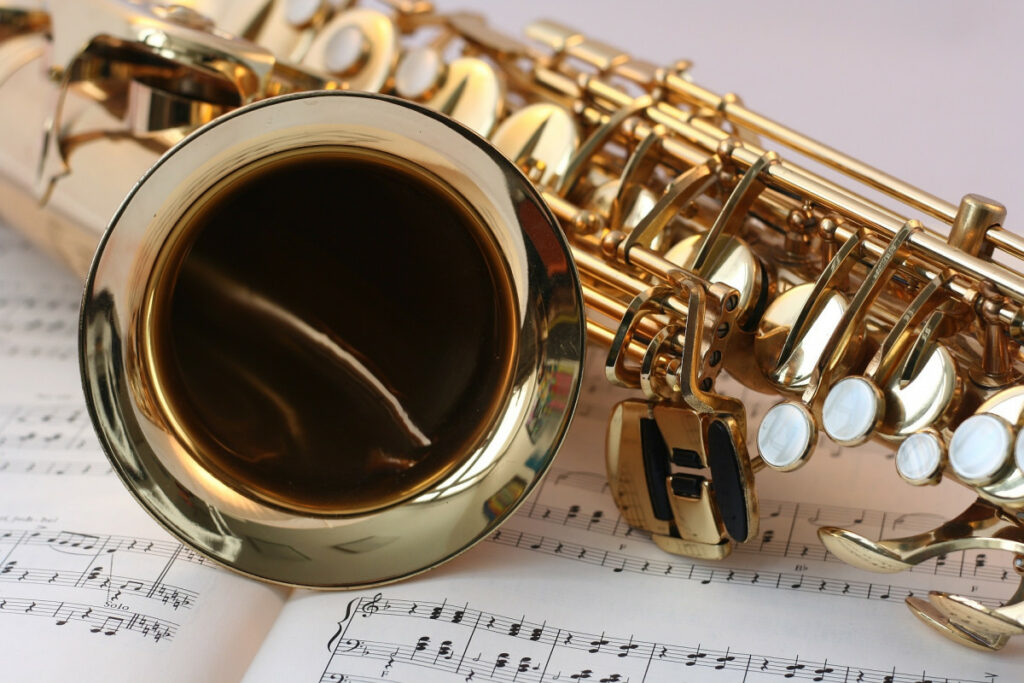 saxophone_music_gold_gloss_notenblatt_keys_instrument_section-770125